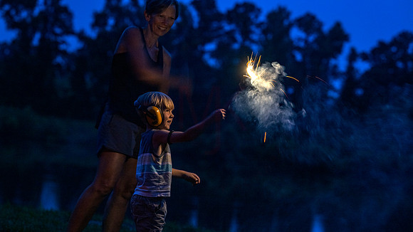 Magnolia Fireworks (430)