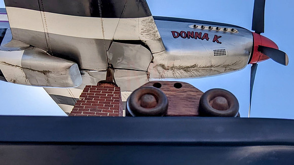 Donna plane