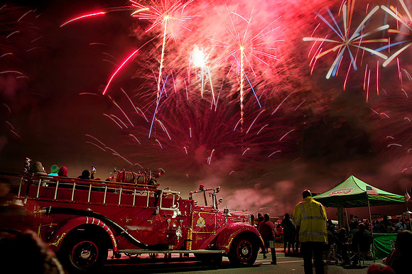 fireworks firetruck-001
